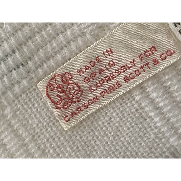 Vintage Carson Pirie Scott White‎ Embroidered Baby Blanket 38 x 42 Spain Acrylic - Picture 9 of 16